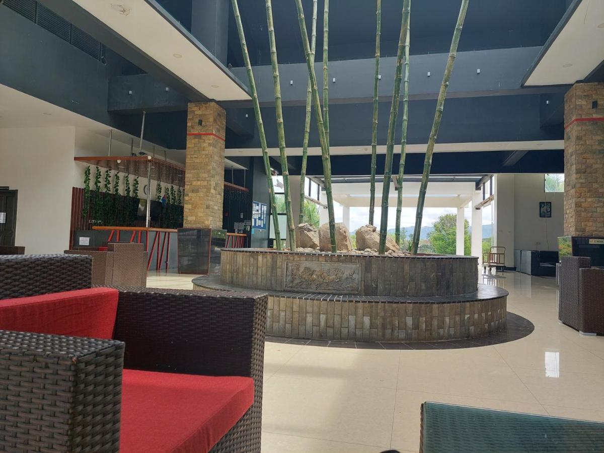 นาเซา รีสอร์ต แอนด์ วิลลา Hotel นาดี ภายนอก รูปภาพ
