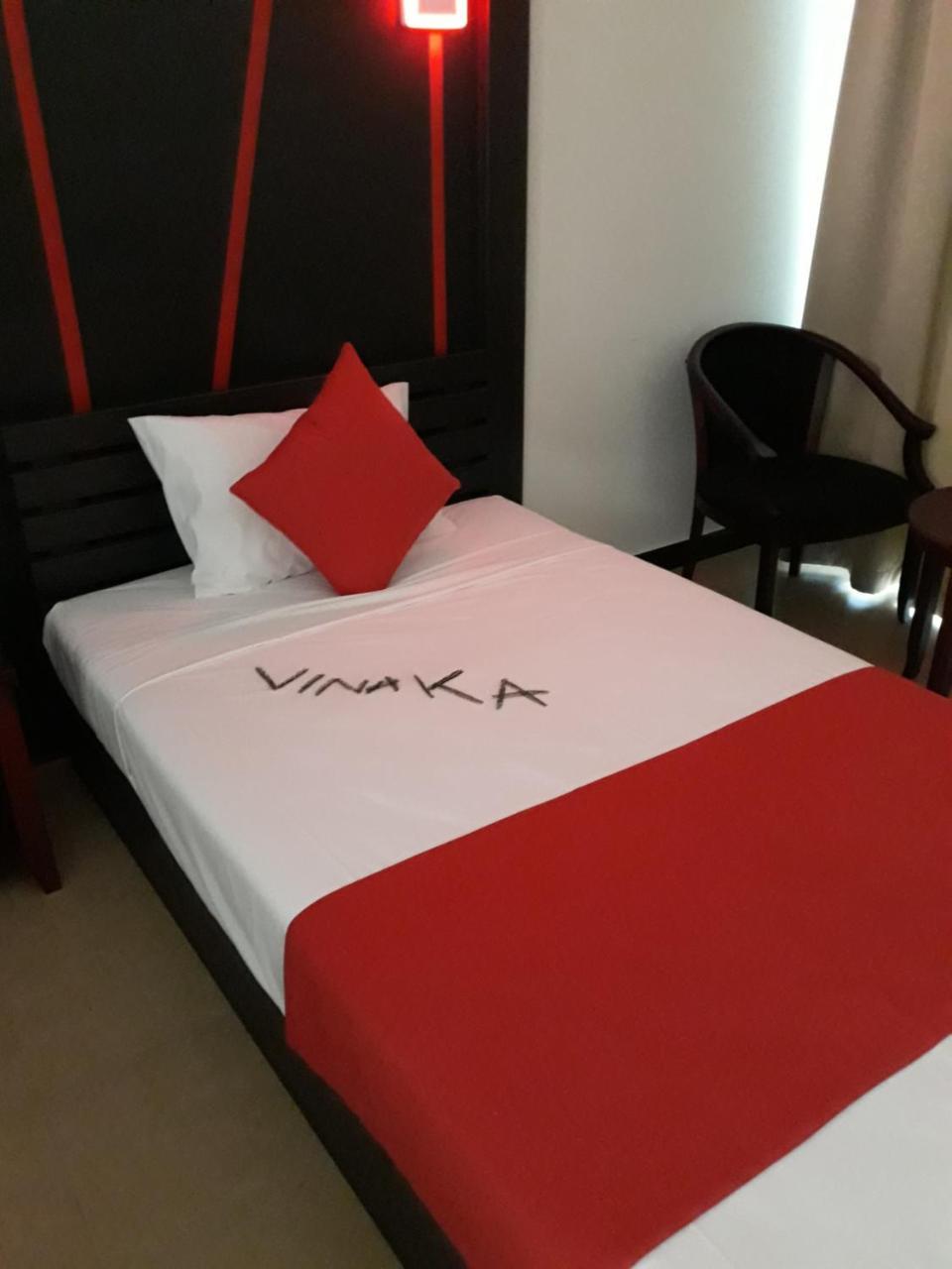 นาเซา รีสอร์ต แอนด์ วิลลา Hotel นาดี ภายนอก รูปภาพ