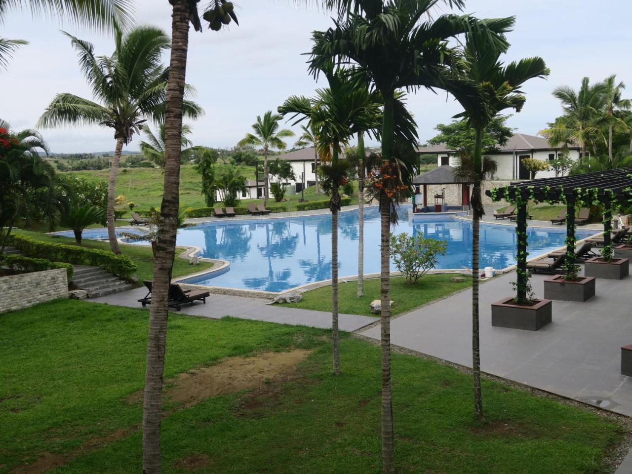 นาเซา รีสอร์ต แอนด์ วิลลา Hotel นาดี ภายนอก รูปภาพ